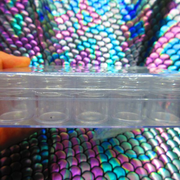 30 Compartments Clear Storage Case For Beads And Things - Picture 2 of 5